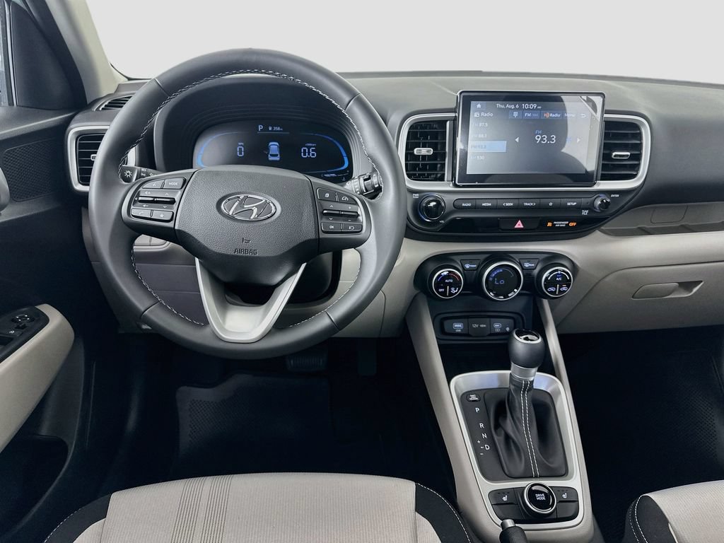 New 2026 Hyundai Venue SEL FWD image 17