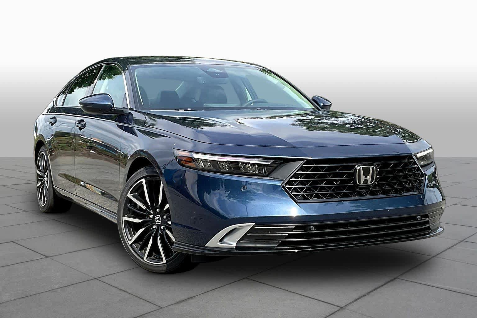New 2026 Honda Accord Touring image 2
