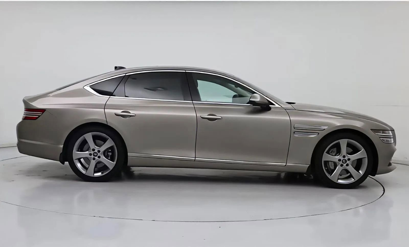 Used 2021 Genesis G80 3.5T w/ Prestige Package image 2