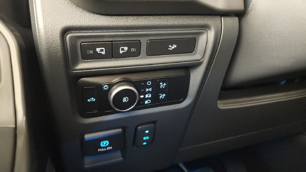 Used 2024 Ford F150 Lariat AWD/4WD image 27