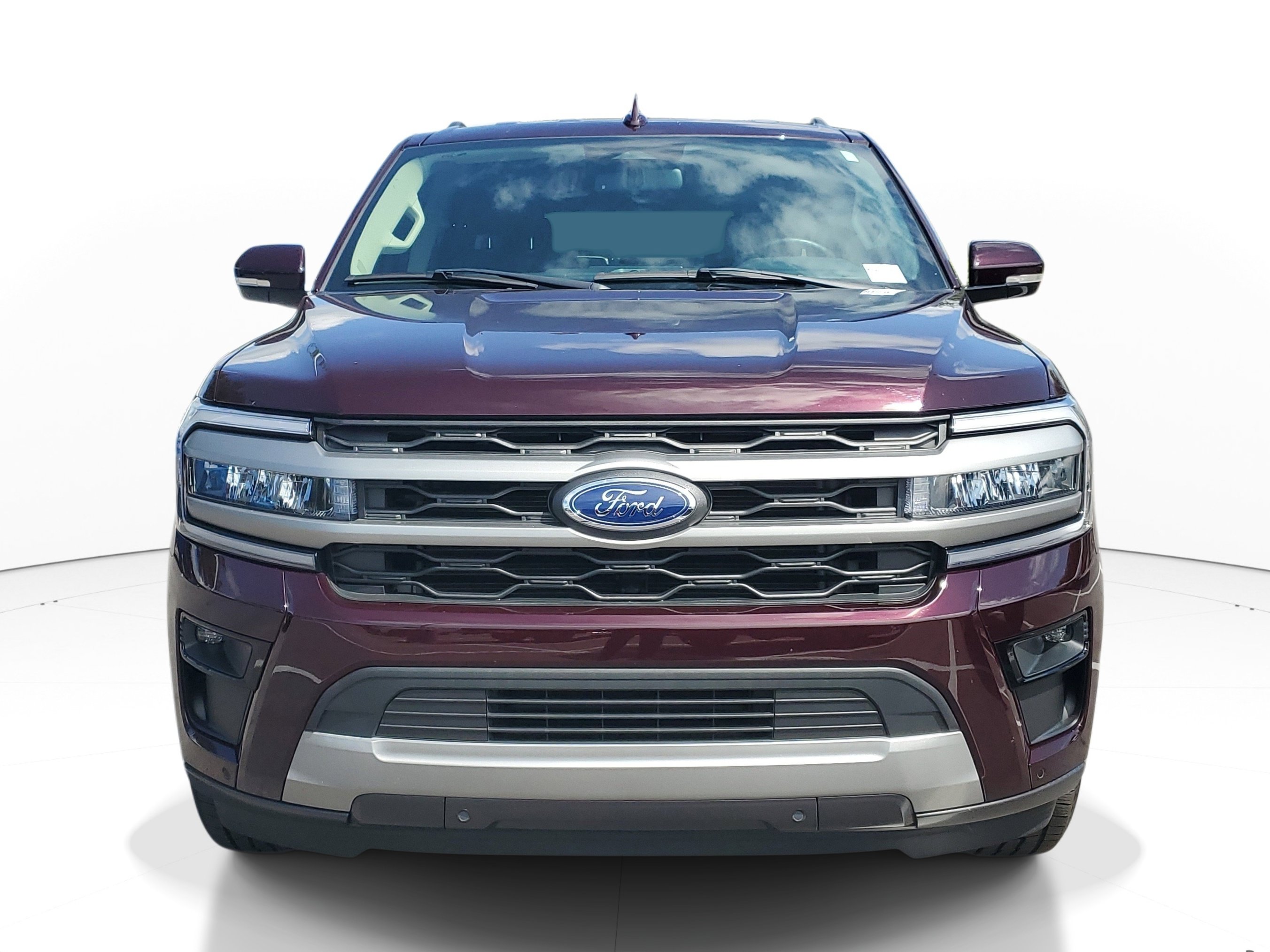 Used 2024 Ford Expedition XLT RWD image 2