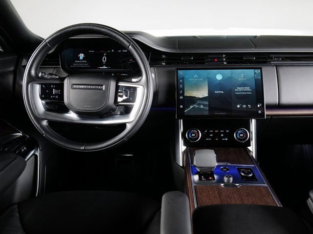 Certified 2023 Land Rover Range Rover SE AWD/4WD image 11