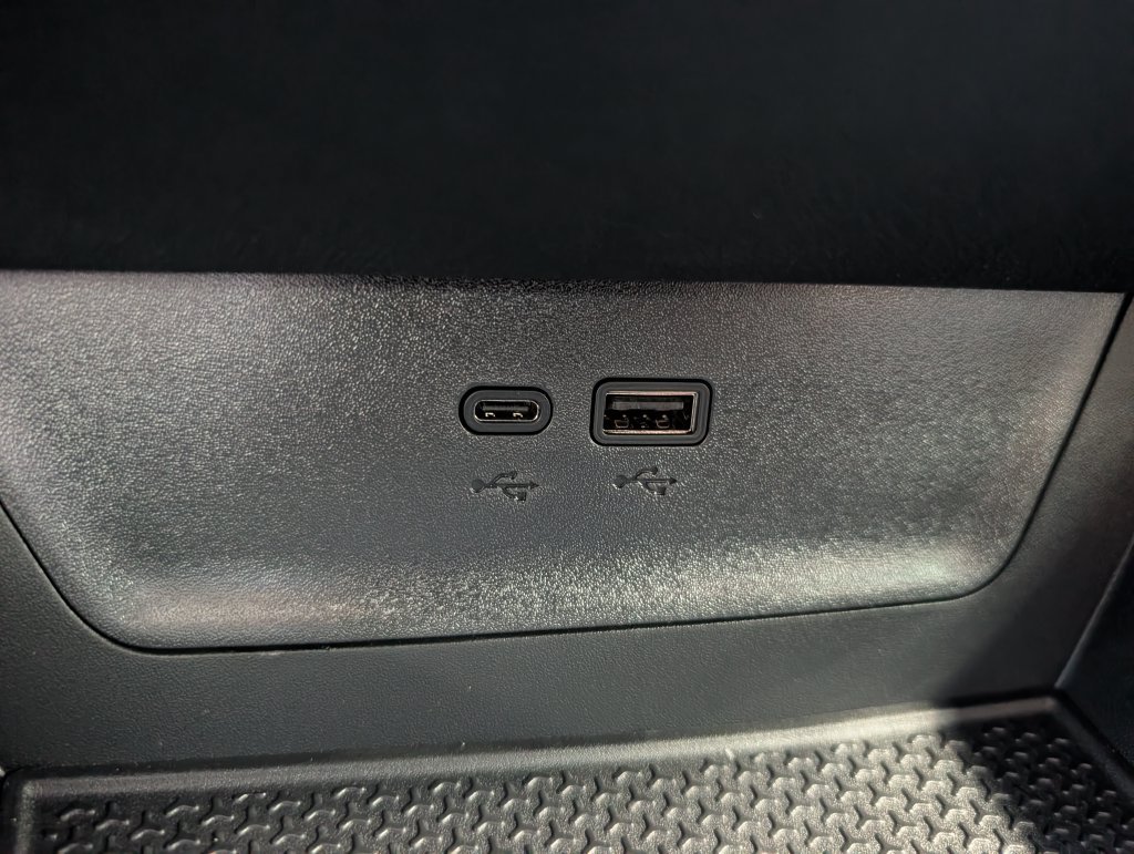 New 2027 Chevrolet Equinox RS w/ Safety and Technology Package FWD image 27