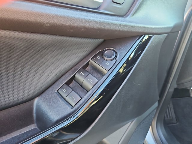 Used 2025 Chevrolet Equinox LT FWD image 11