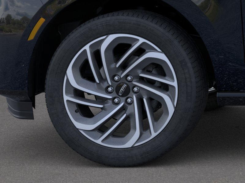 New 2026 Lincoln Navigator L Reserve AWD/4WD image 19