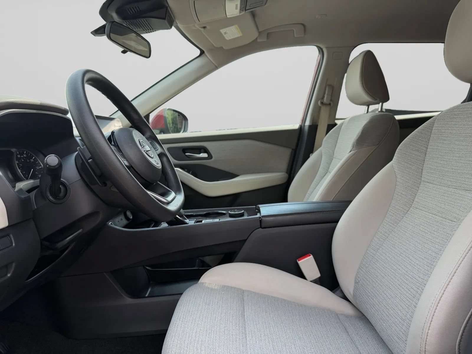 Used 2022 Nissan Rogue SV AWD/4WD image 16