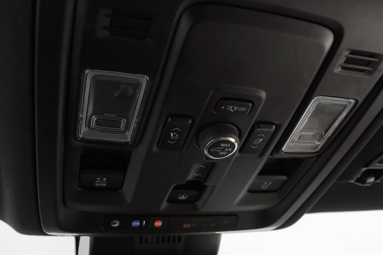 Used 2025 Chevrolet Suburban High Country image 40