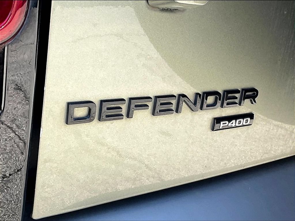 Used 2023 Land Rover Defender 110 SE AWD/4WD image 20