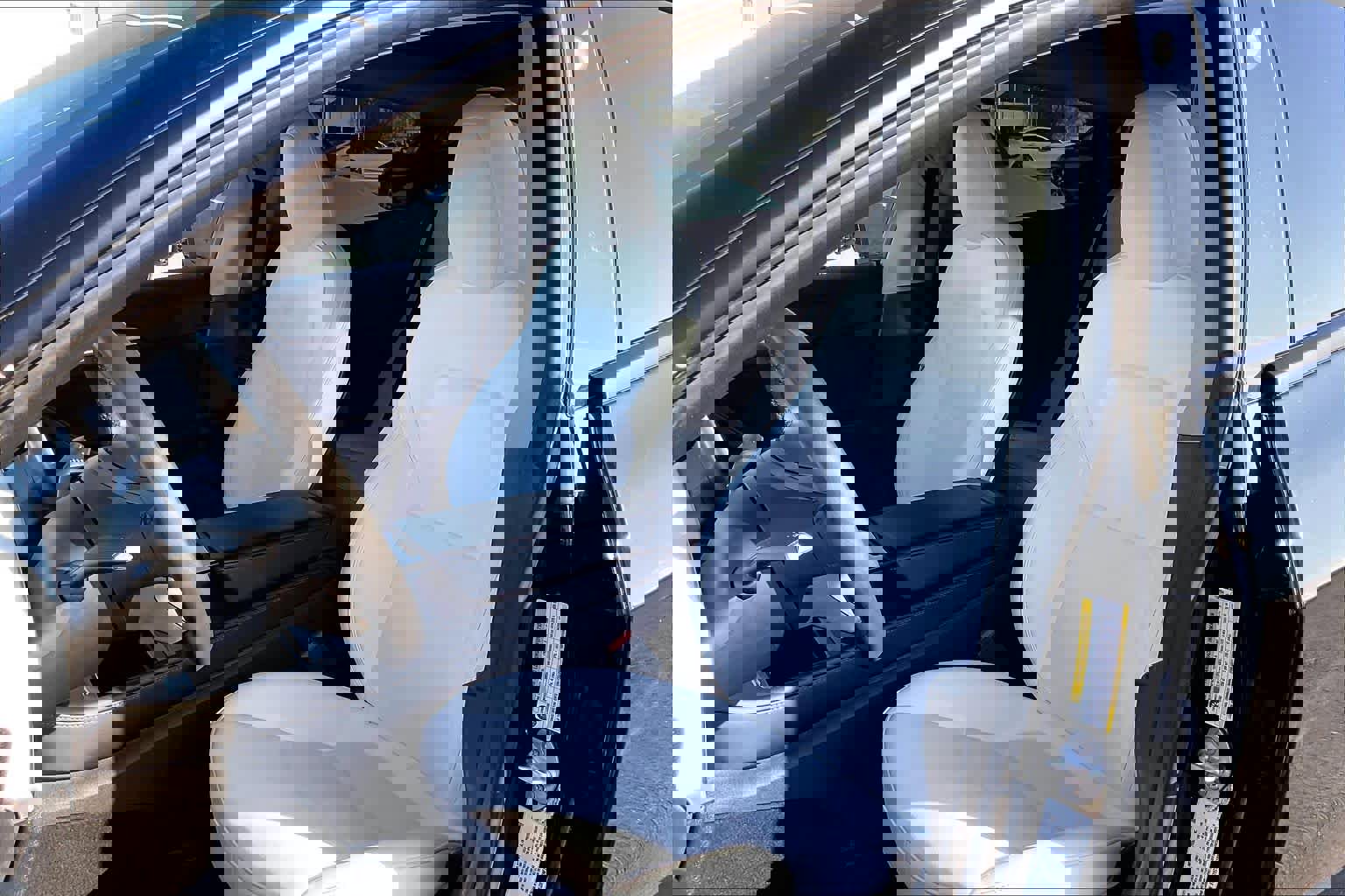 Used 2022 Tesla Model 3 Performance image 27