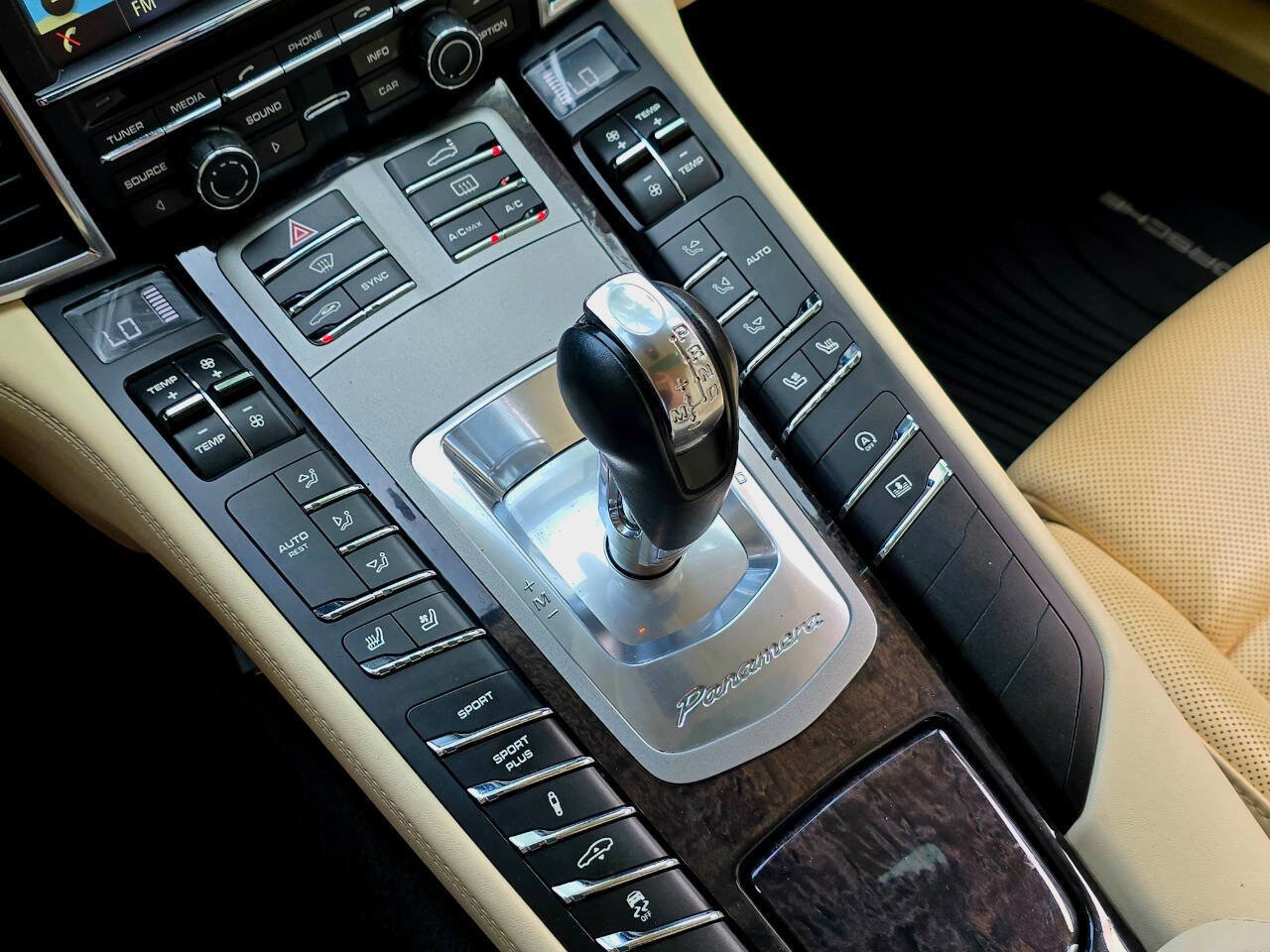 Used 2014 Porsche Panamera Turbo S w/ Exterior Package in Black image 71