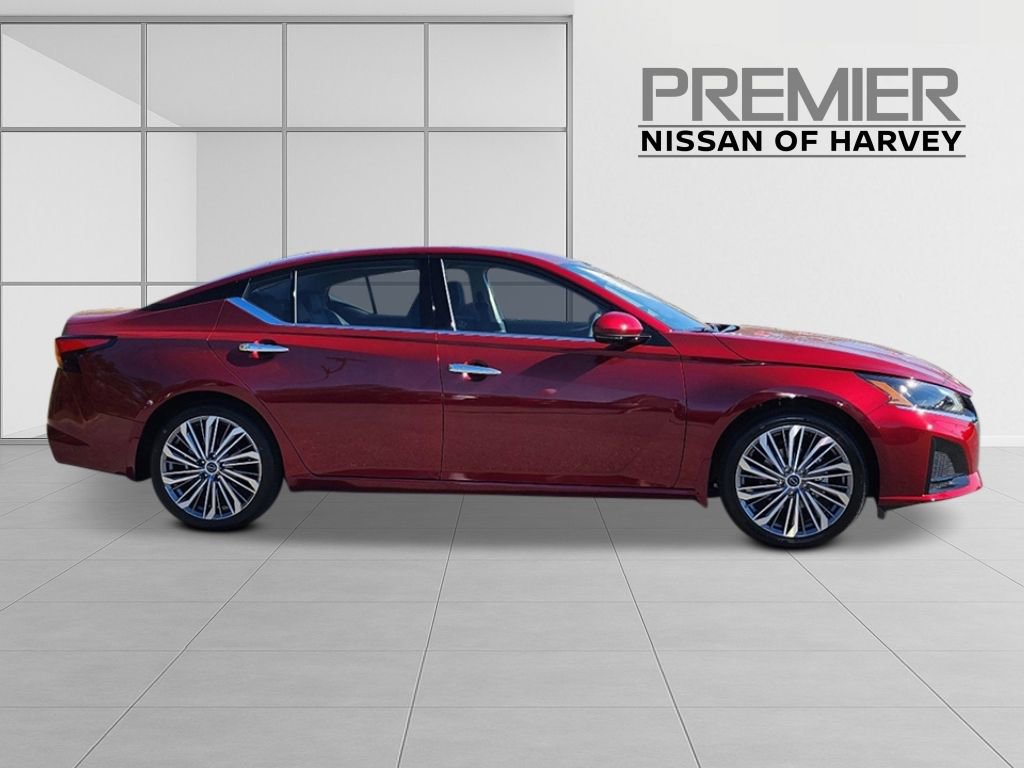 New 2025 Nissan Altima 2.5 SL FWD image 6