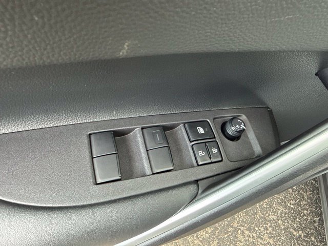 Used 2024 Toyota Corolla Cross XLE w/ Convenience Package AWD/4WD image 47