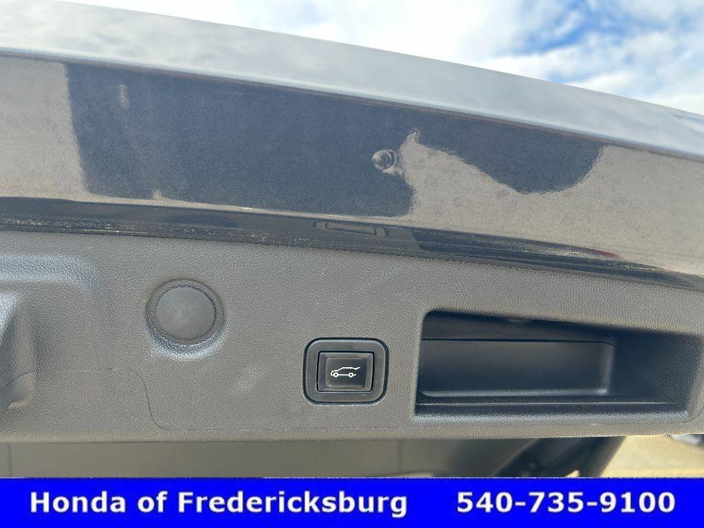 Used 2022 Chevrolet Equinox LT image 17