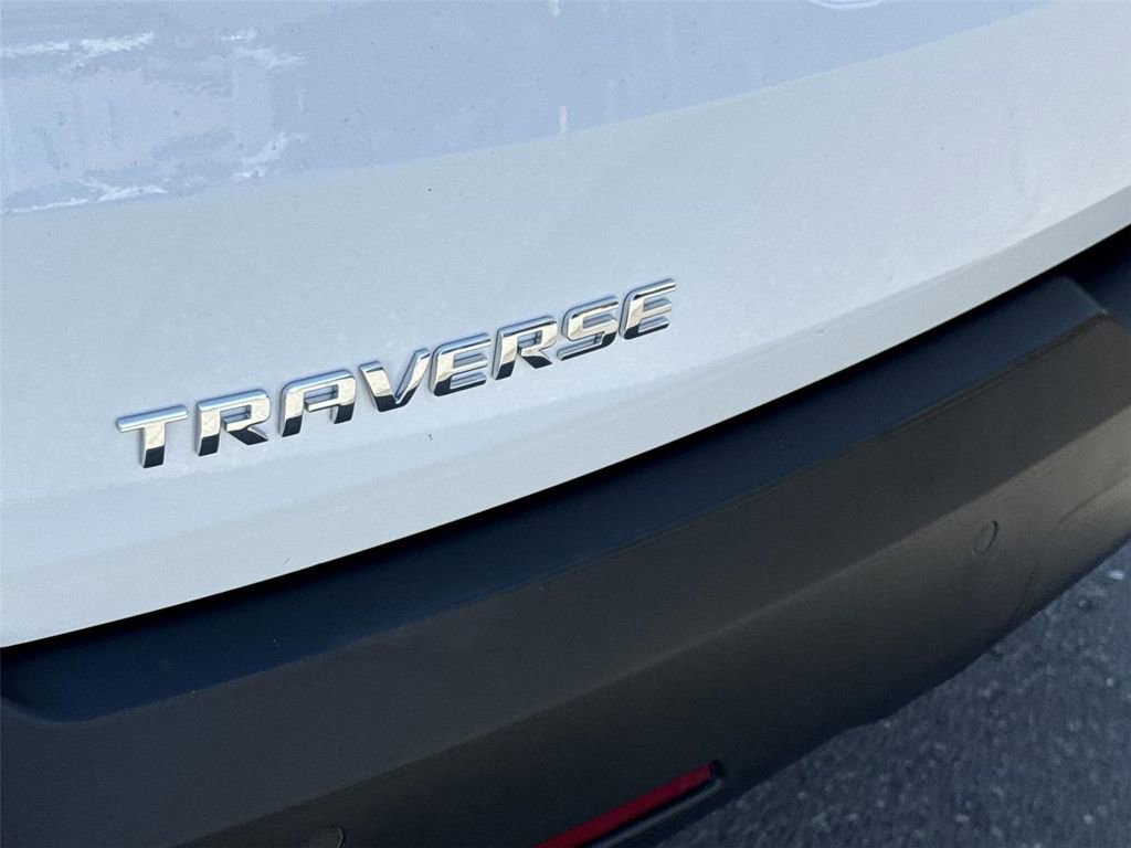 Used 2023 Chevrolet Traverse LT FWD image 29