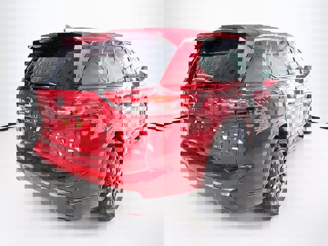 Certified 2025 Nissan Rogue S image 5