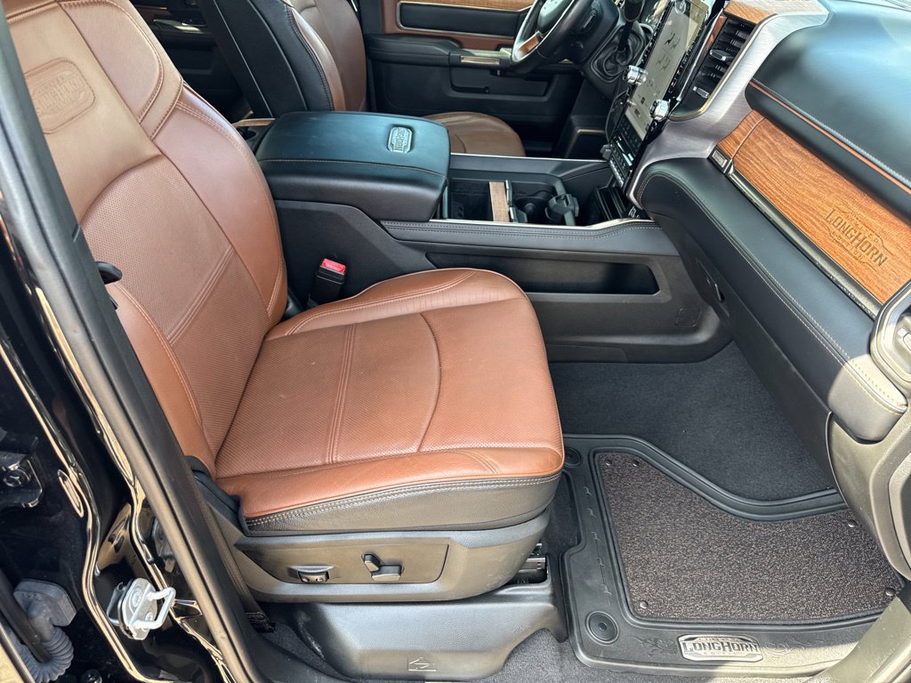Used 2022 RAM 3500 Limited AWD/4WD image 28