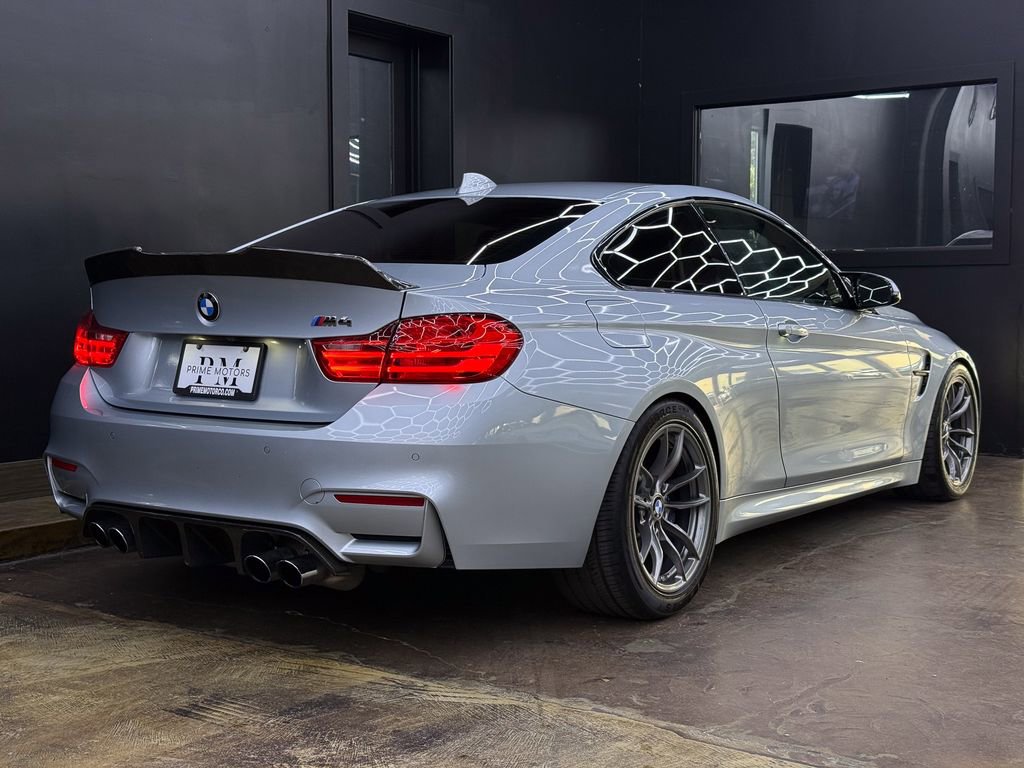 Used 2015 BMW M4 Coupe w/ Executive Package RWD image 9