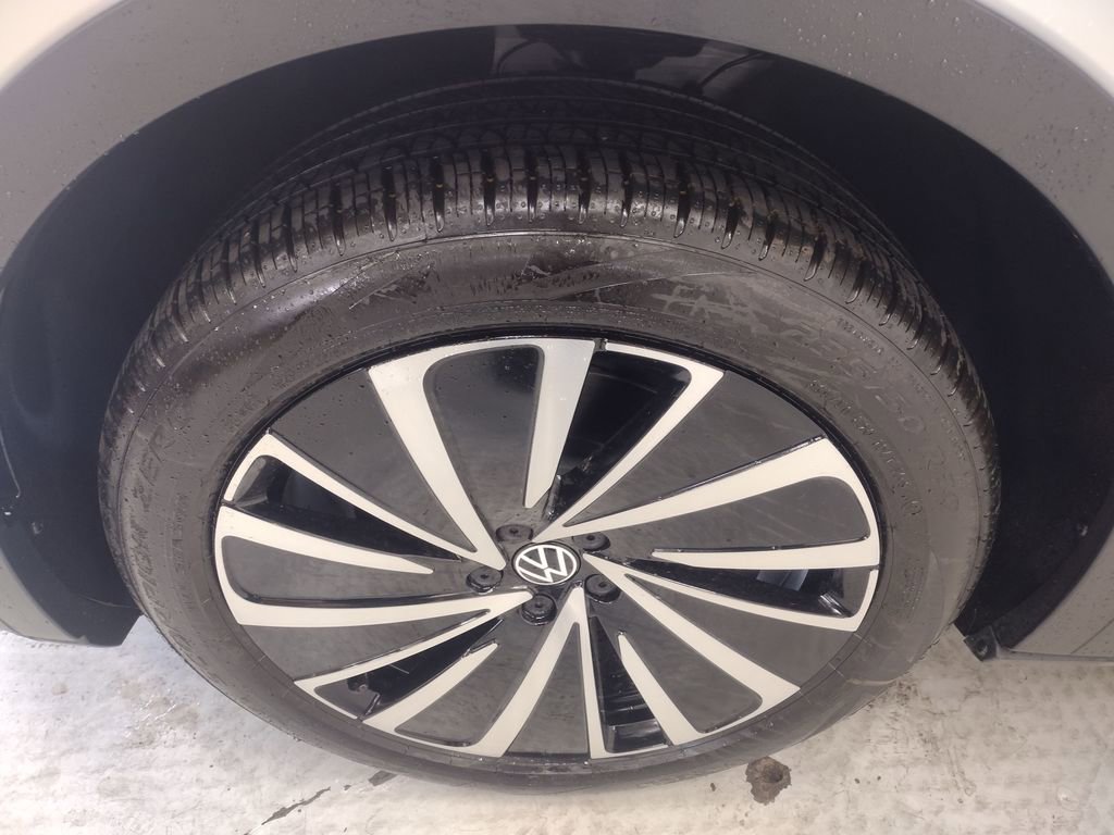 New 2026 Volkswagen ID.4 Pro AWD/4WD image 5