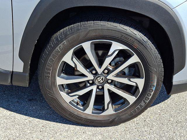 Certified 2023 Toyota Corolla Cross XLE w/ Convenience Package AWD/4WD image 8