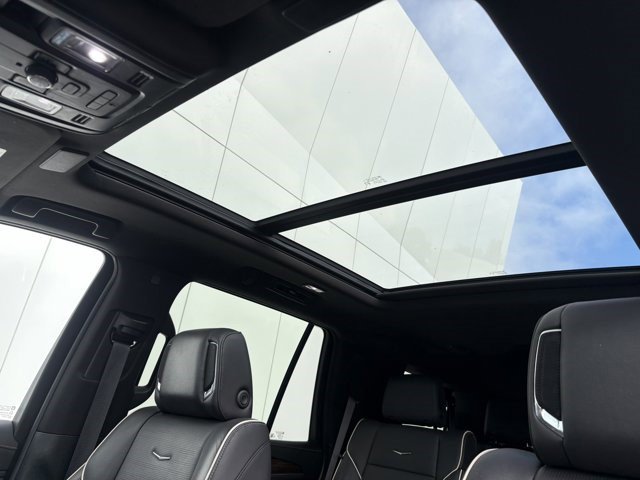 Certified 2023 Cadillac Escalade Premium Luxury w/ Performance Package image 19
