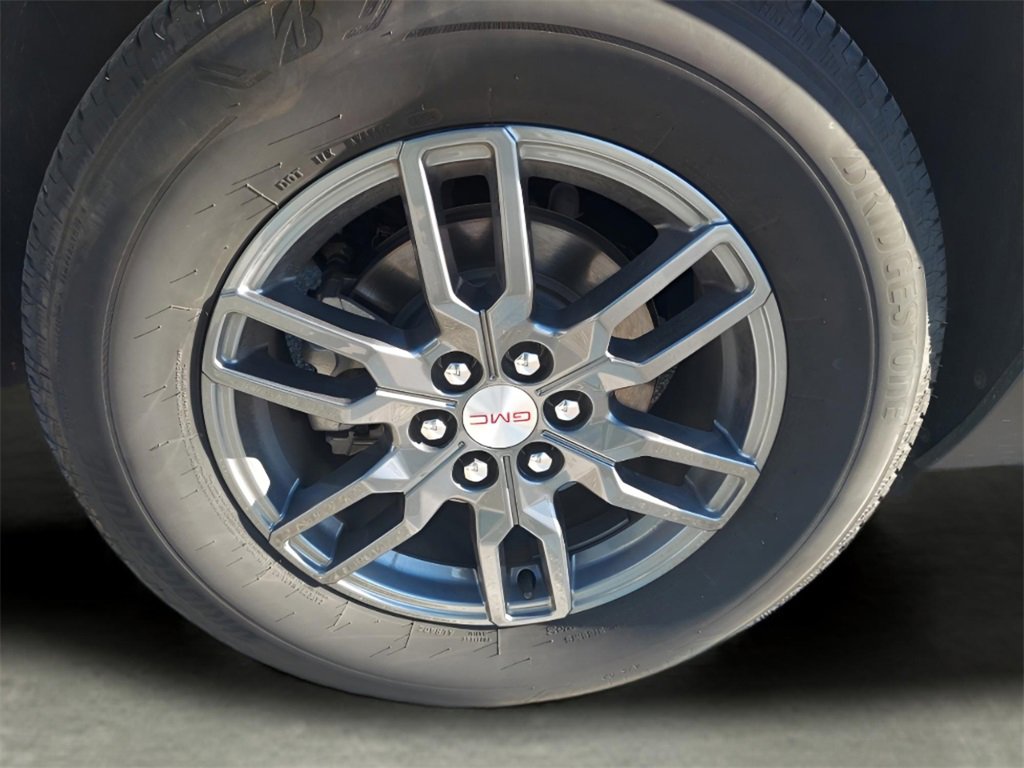 Used 2025 GMC Acadia Elevation image 28