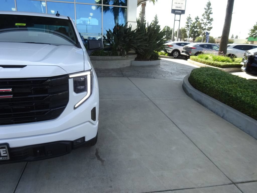 New 2026 GMC Sierra 1500 Elevation AWD/4WD image 30
