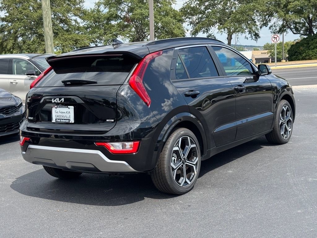 New 2025 Kia Niro EX Touring image 3