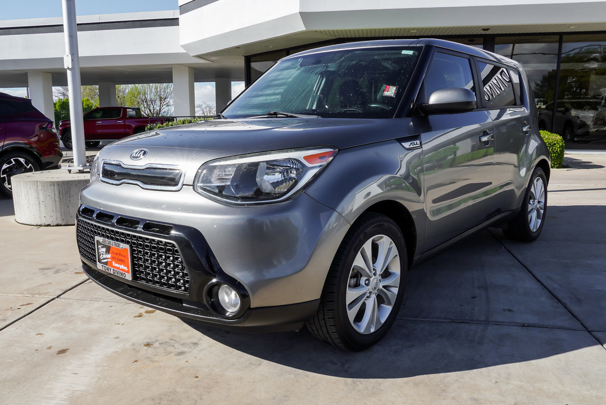 Used 2016 Kia Soul + FWD image 4