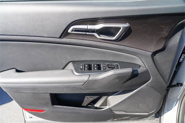 Certified 2026 Kia Sportage EX image 17