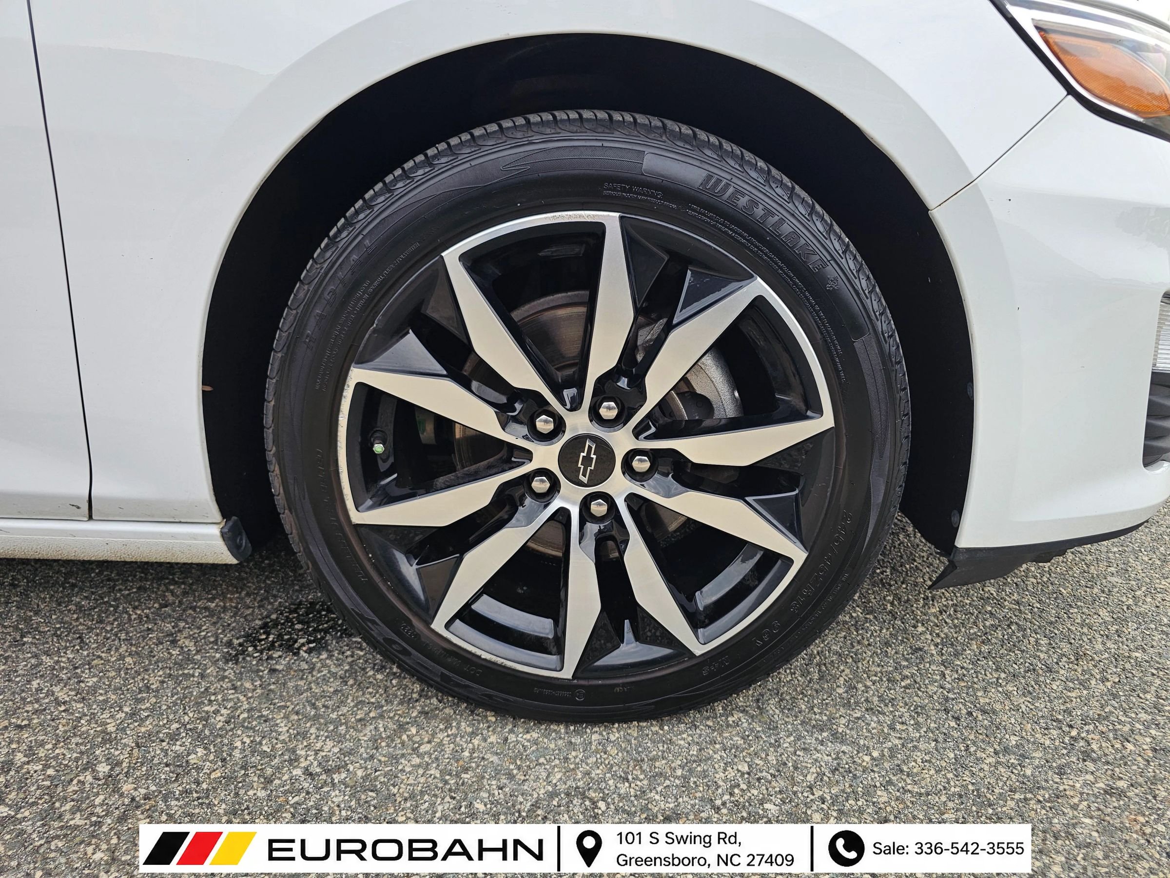 Used 2021 Chevrolet Malibu RS FWD image 29