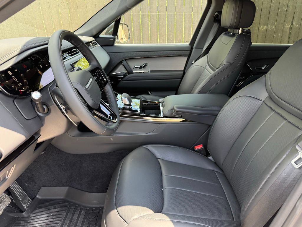 New 2026 Land Rover Range Rover Sport Dynamic SE AWD/4WD image 10