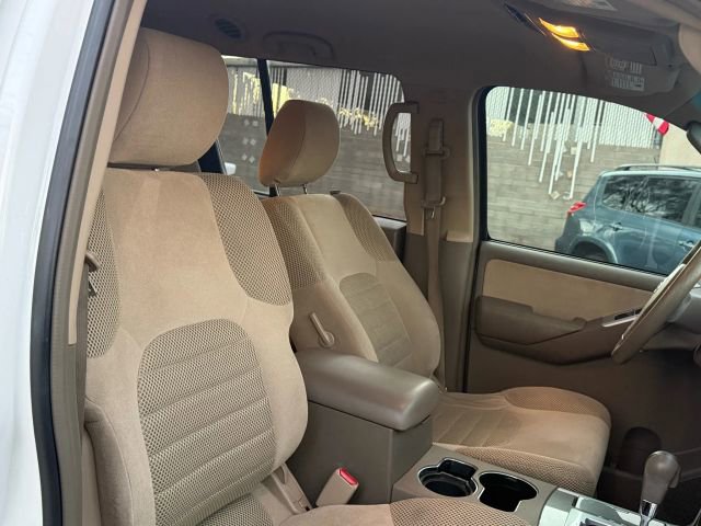 Used 2011 Nissan Pathfinder SV image 23