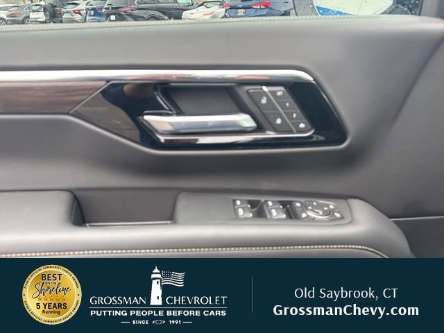 New 2026 Chevrolet Suburban Premier AWD/4WD image 9