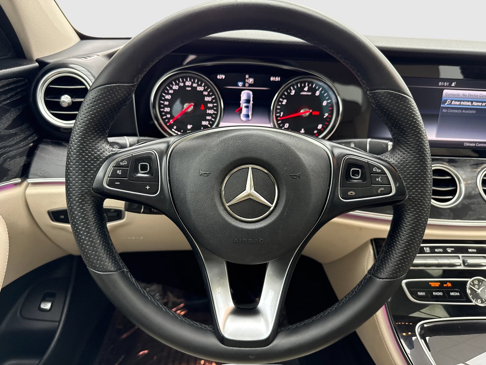 Used 2017 Mercedes-Benz E 300 4MATIC image 19