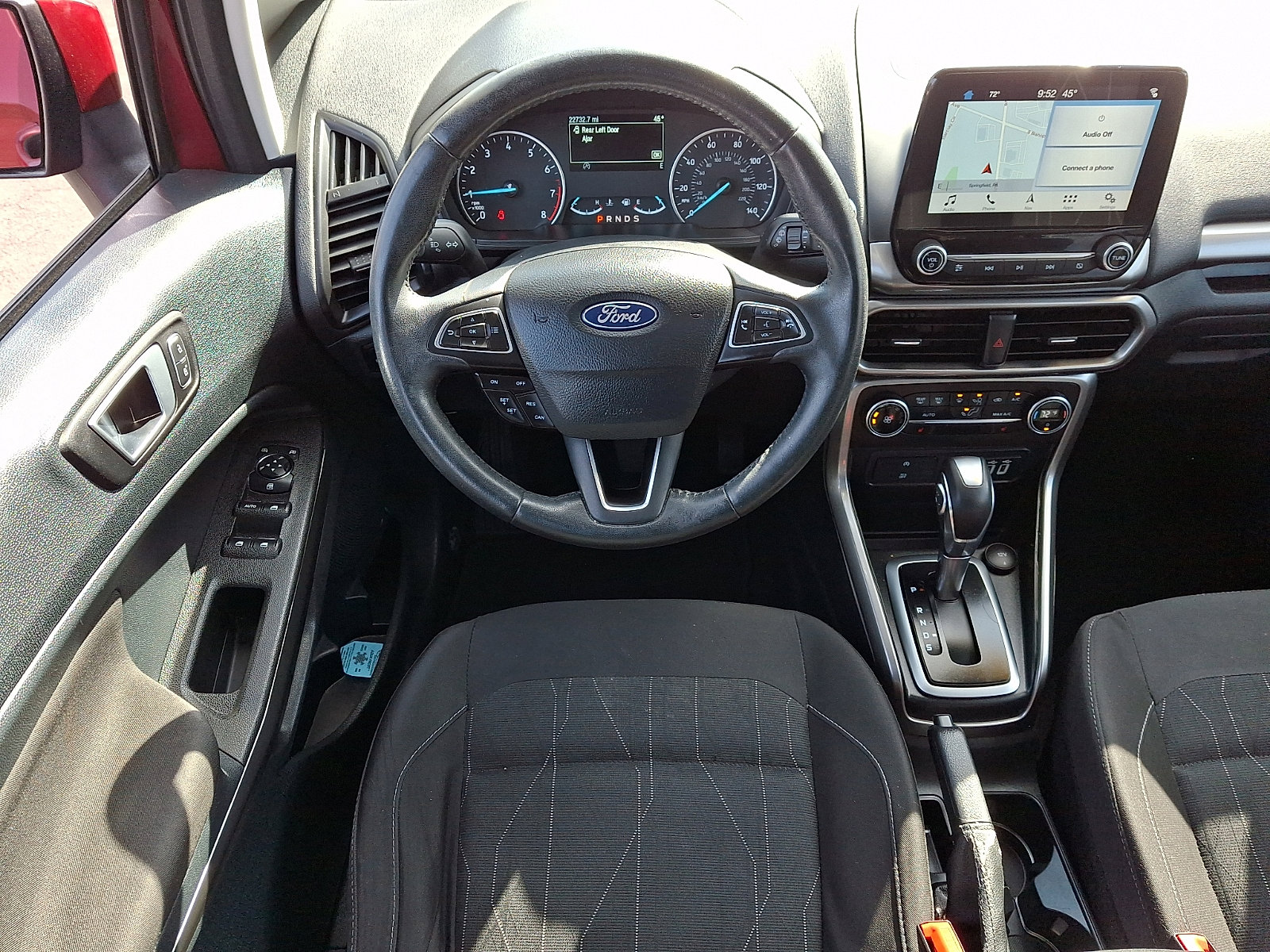 Used 2018 Ford EcoSport SE w/ SE Convenience Package image 12