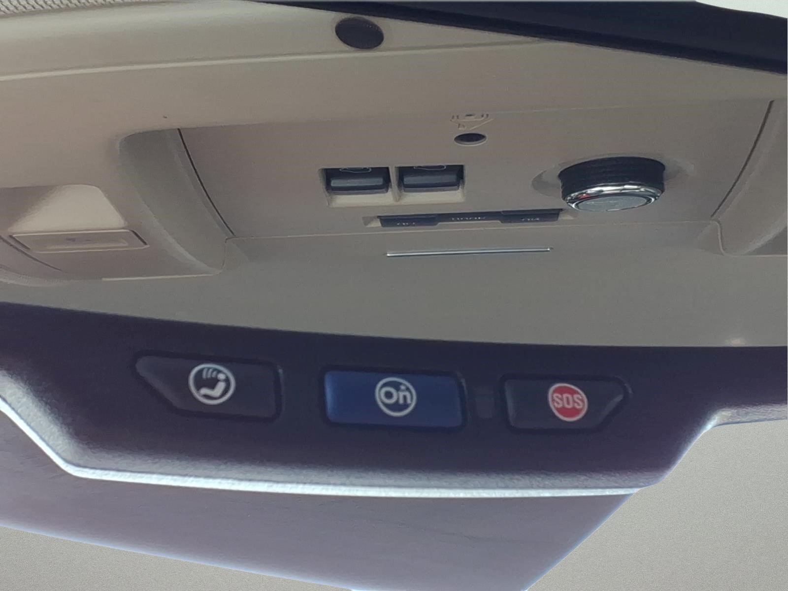 Used 2015 GMC Yukon Denali w/ Open Road Package AWD/4WD image 30