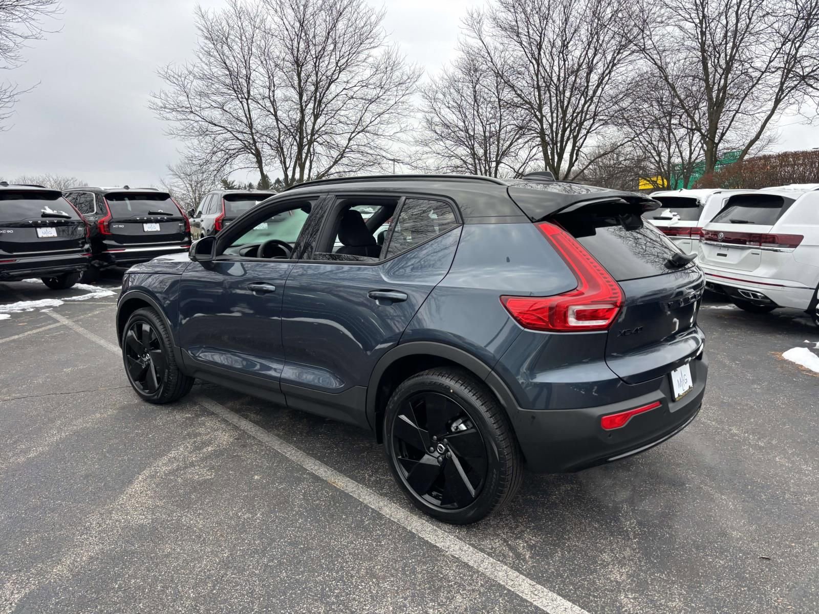 New 2026 Volvo XC40 B5 Ultra w/ Protection Package Premier AWD/4WD image 5