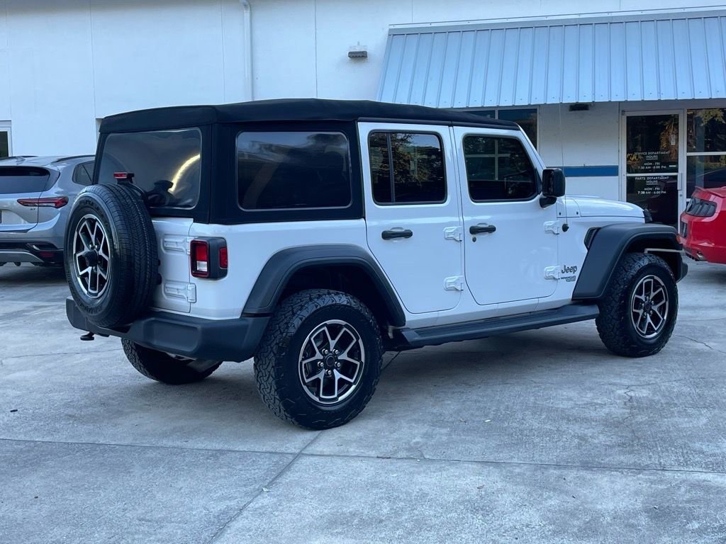 Used 2021 Jeep Wrangler Unlimited Sport image 3