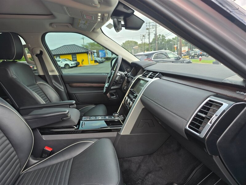 Used 2020 Land Rover Discovery HSE AWD/4WD image 21