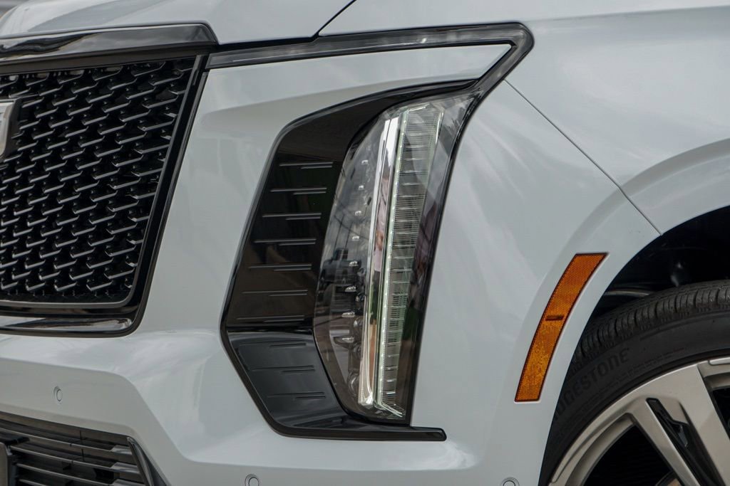 New 2026 Cadillac Escalade Platinum Sport w/ LPO, Floor Liner Package AWD/4WD image 3