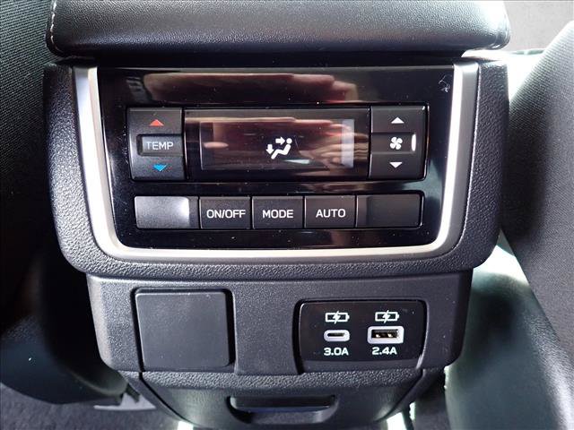 Certified 2023 Subaru Ascent Premium w/ Convenience Package AWD/4WD image 11