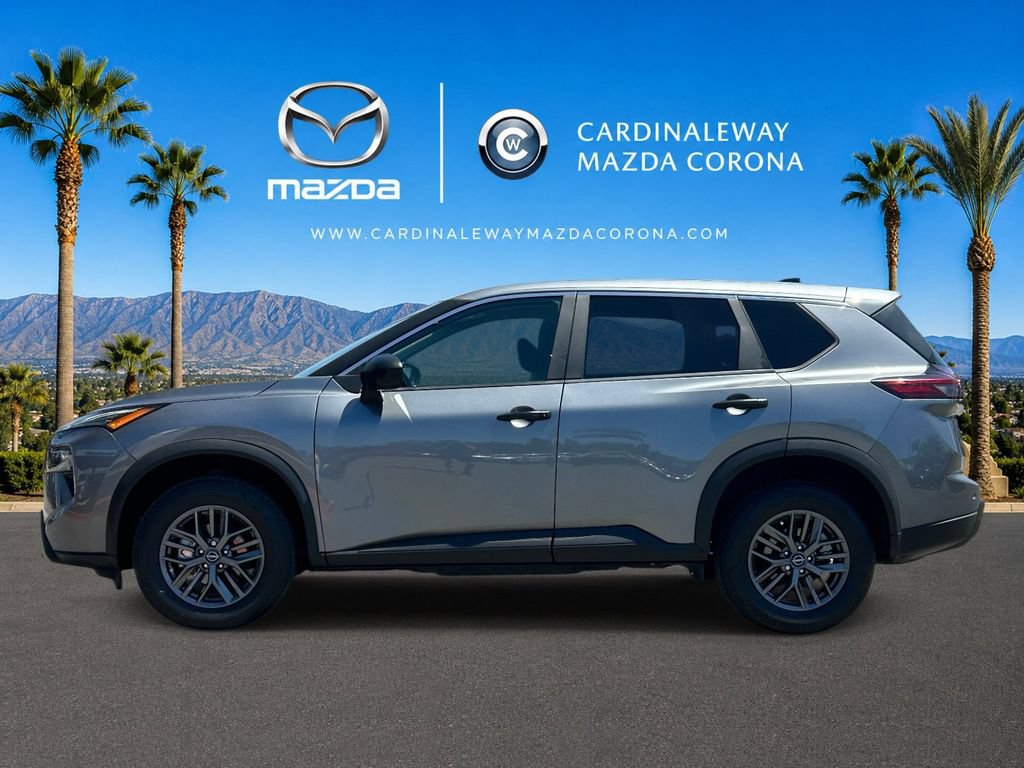 Used 2024 Nissan Rogue S FWD image 6