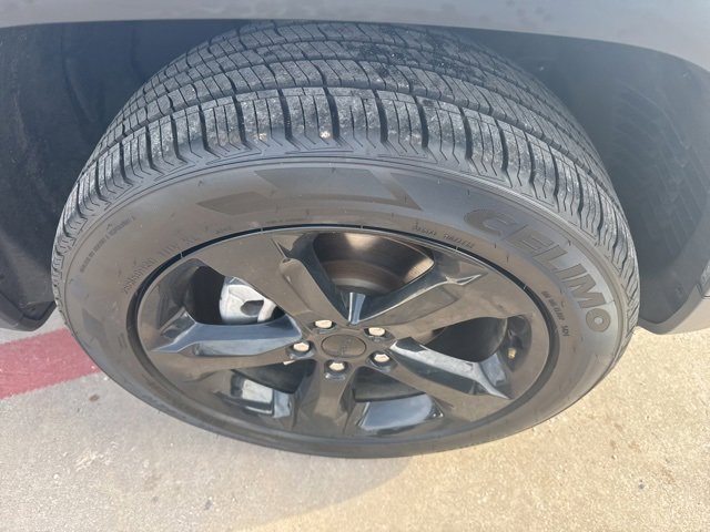 Used 2024 Jeep Grand Cherokee Altitude image 23