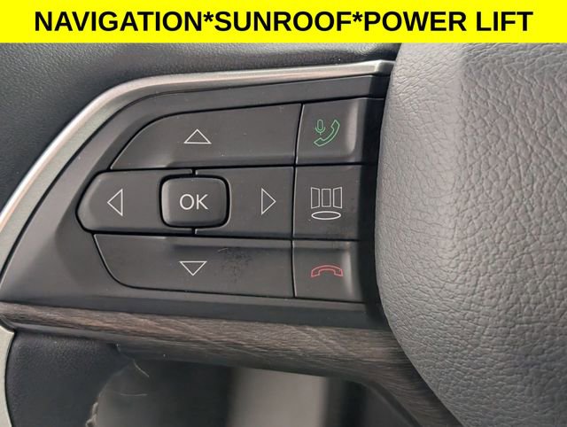 Used 2024 Jeep Grand Cherokee L Limited w/ Luxury Tech Group II image 16