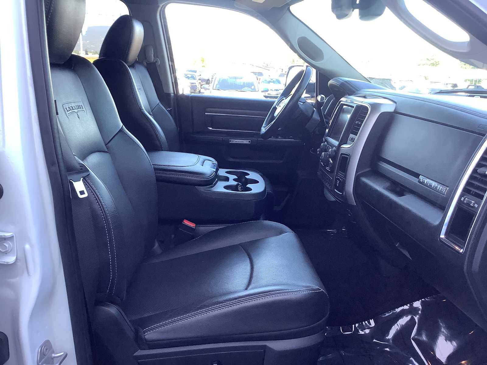 Used 2017 RAM 2500 Laramie w/ Convenience Group AWD/4WD image 15