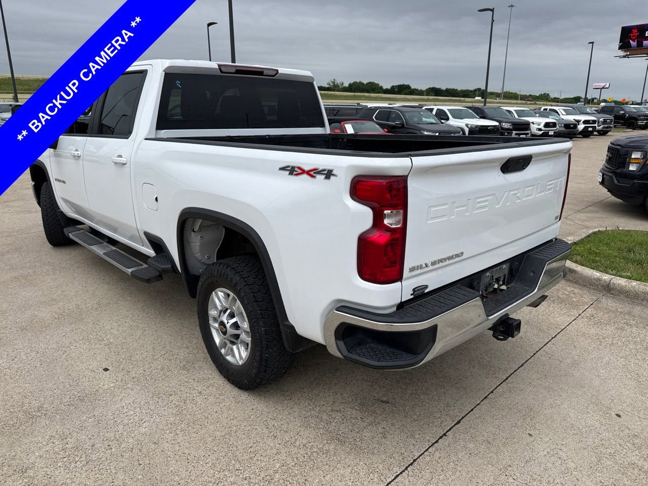 Used 2024 Chevrolet Silverado 2500 LT w/ Convenience Package AWD/4WD image 8