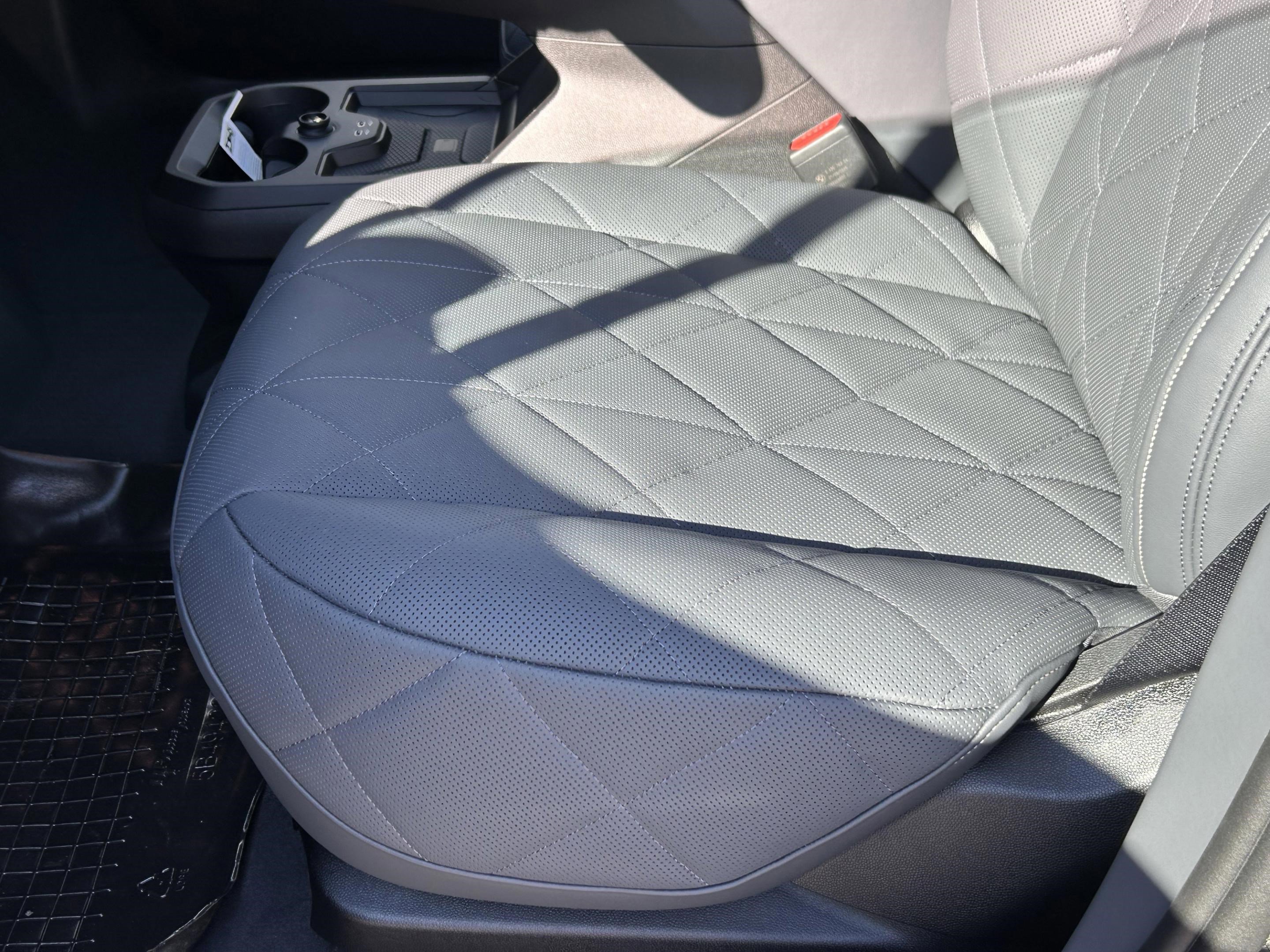 New 2026 BMW iX xDrive45 image 22