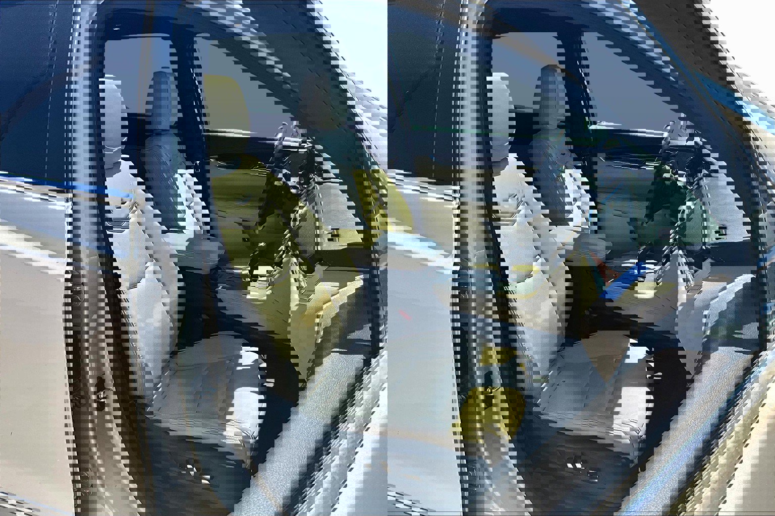 Used 2017 Cadillac XT5 Luxury w/ Driver Awareness Package image 7