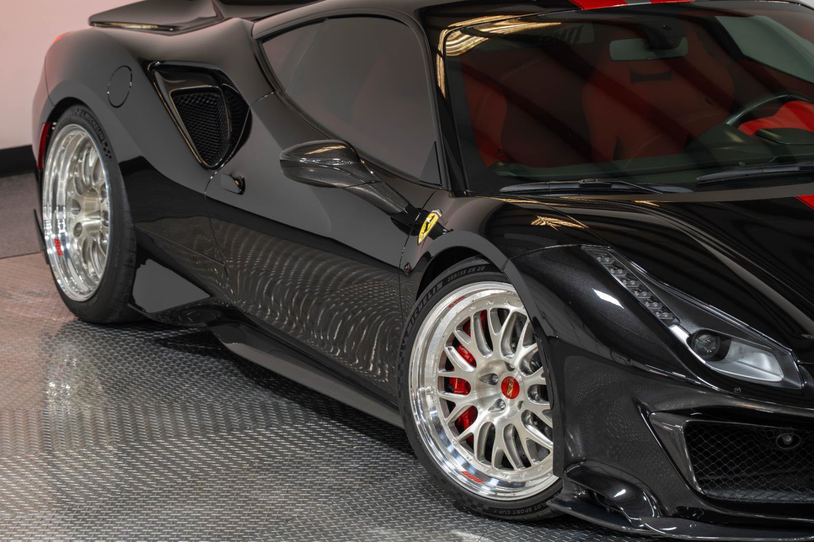 Used 2019 Ferrari 488 Pista Coupe RWD image 35