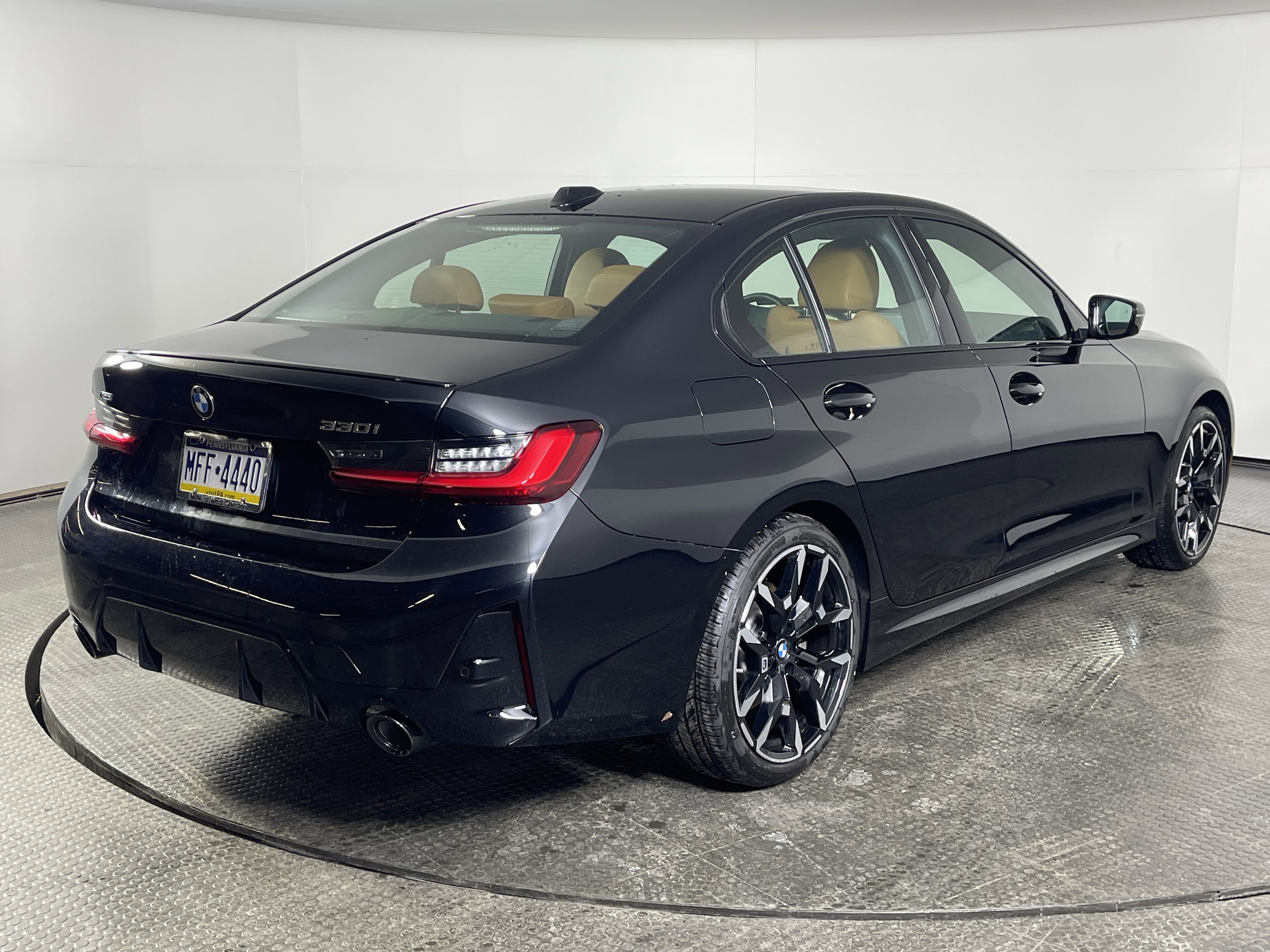 Used 2026 BMW 330i xDrive Sedan w/ M Sport Package image 4